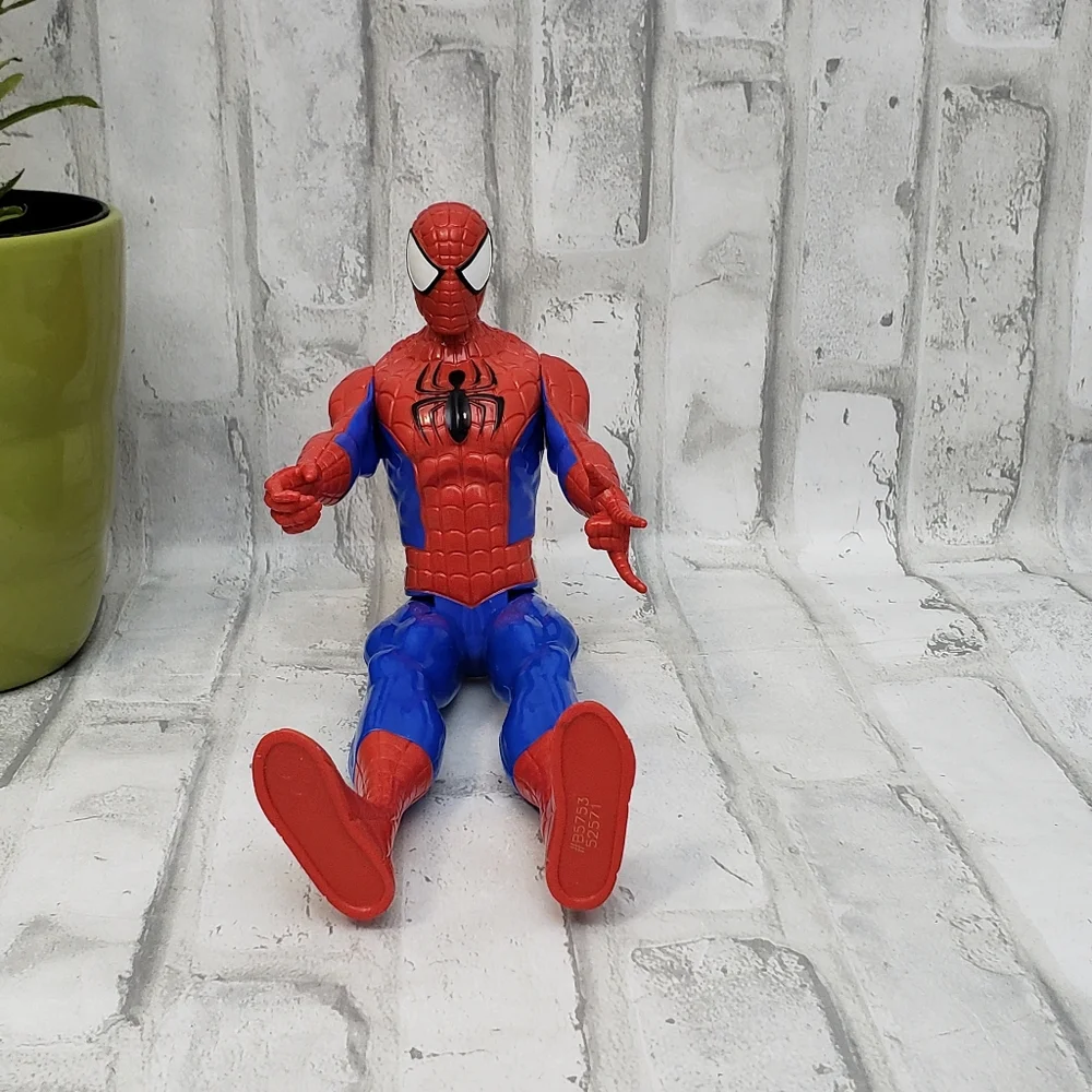 2014 Marvel Hasbro Spiderman Action Figure - Picture 6 of 9